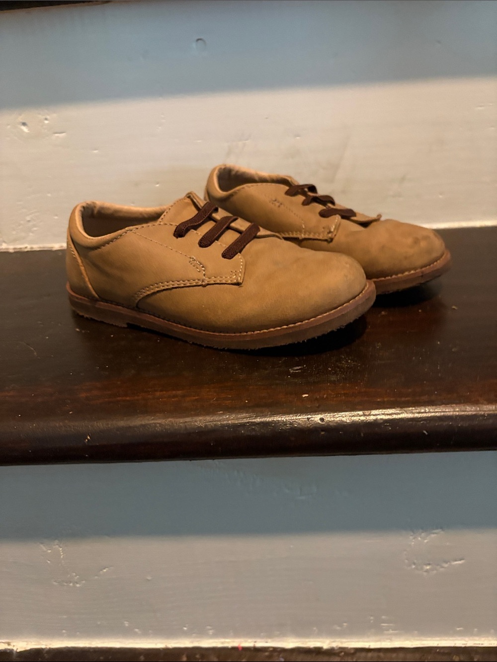Classic Kids Dress Oxfords in Tan